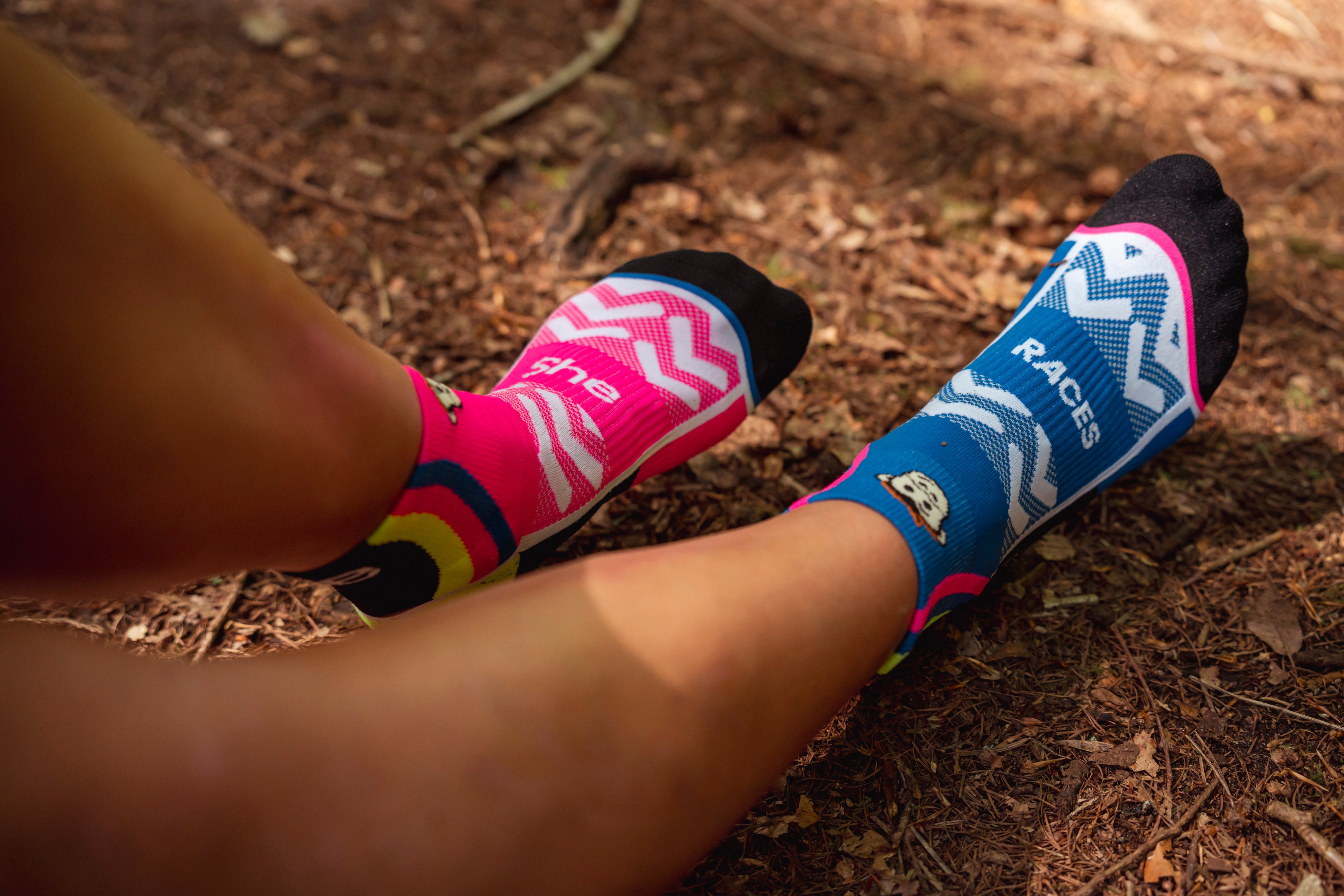 ULTRA SHERACES GEO SPORTS SOCKS: BLACK MULTI