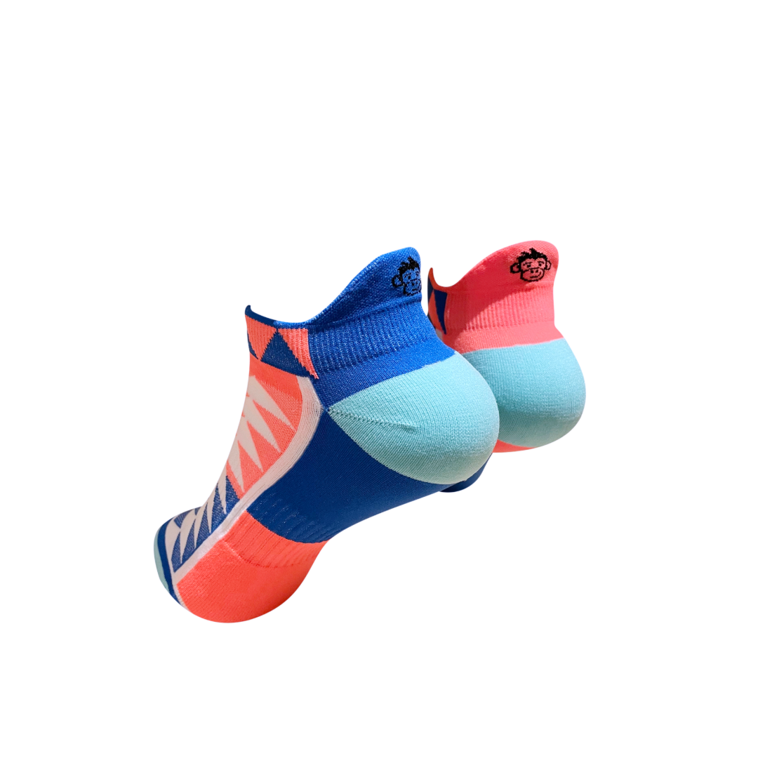 ELITE PYRAMID SPORTS SOCKS: ORANGE + BLUE