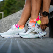 ELITE PYRAMID SPORTS SOCKS: WHITE FLURO