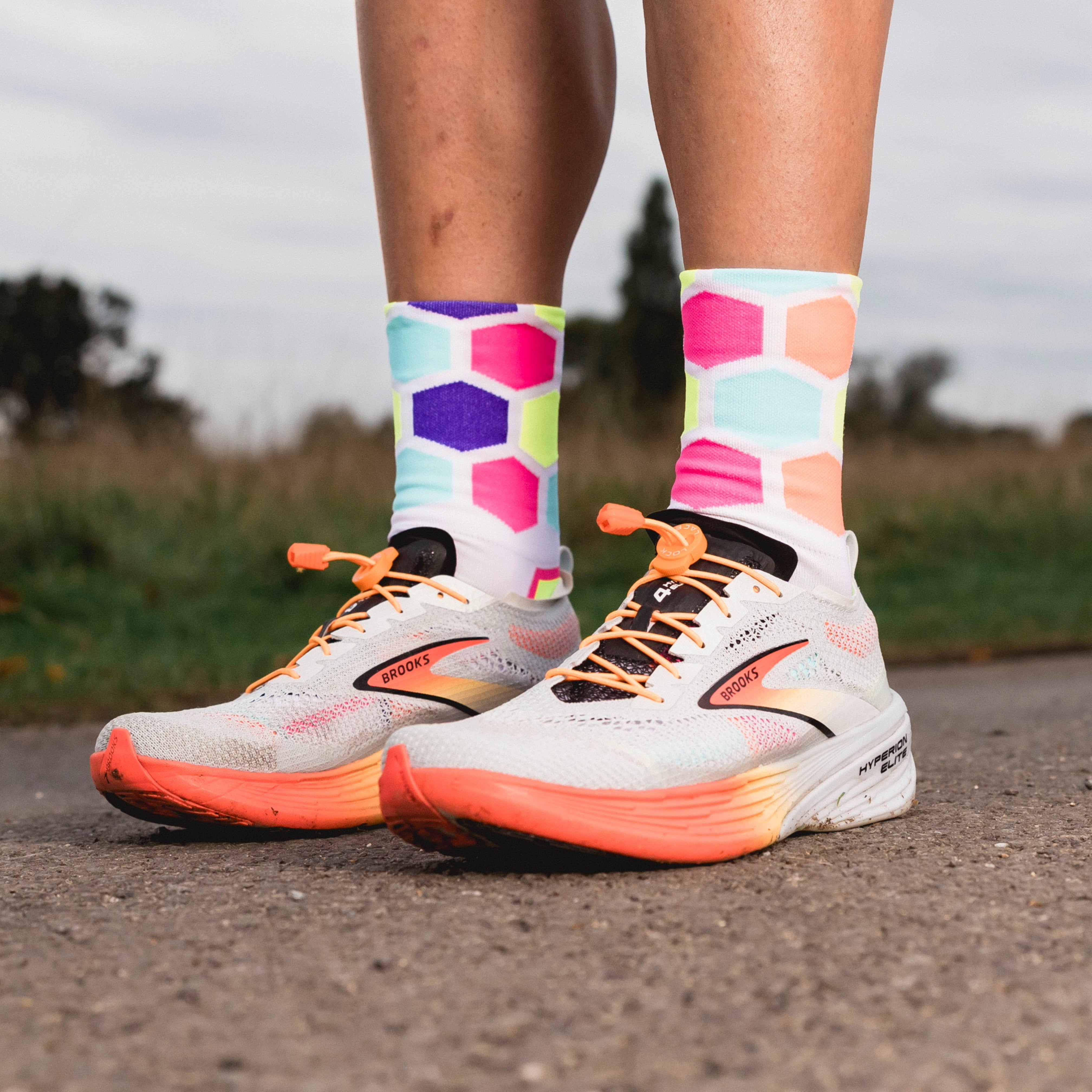 CLASSIC HEX SPORTS SOCKS: WHITE MULTI