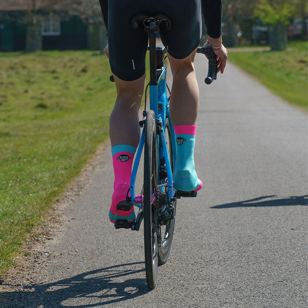 CYCLING BREAKER X1 OVERSOCK: PINK + TURQUOISE